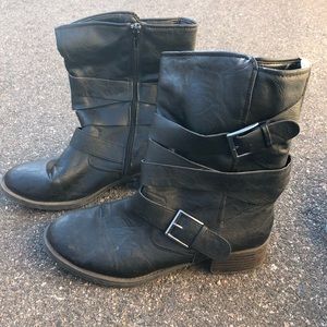Women’s boots